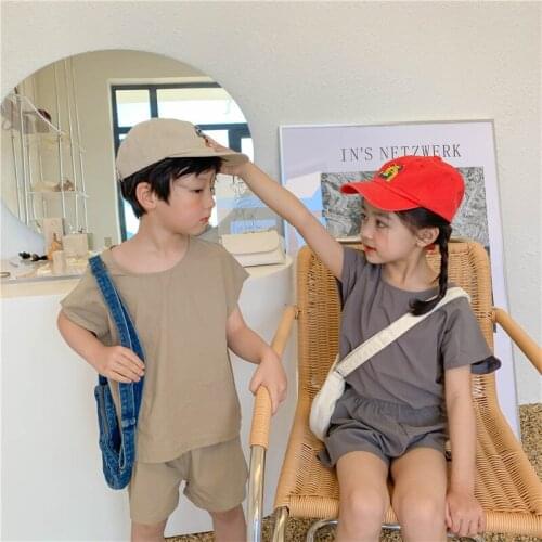 Summer korean style 2021 unisex cotton short sleeve t shirt and shorts 2pcs sets Boys and girls clothes sets