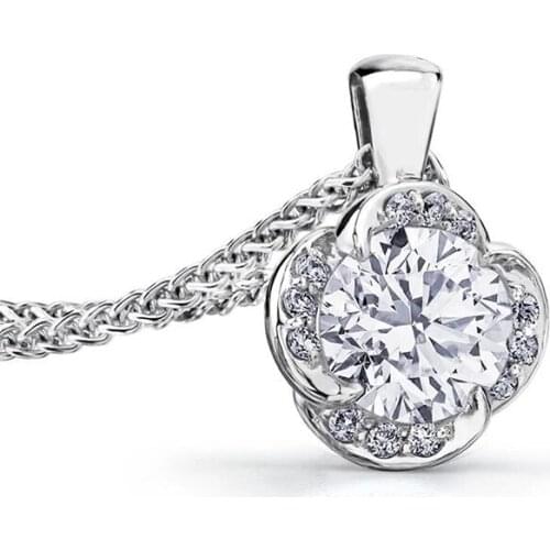 Huitan Aesthetic Necklace for Women Flower Shaped Cubic Zirconia Pendant Wedding Engagement Bling Bling Necklace Fashion Jewelry