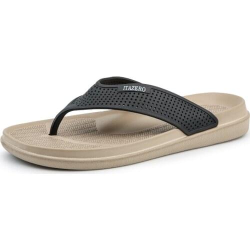 2021 New Style Summer EUR Size 40-45 Foreign Mens Flip-Flops Outdoor Beach Shoes Fashion Soft Light Sandals 4 Colors