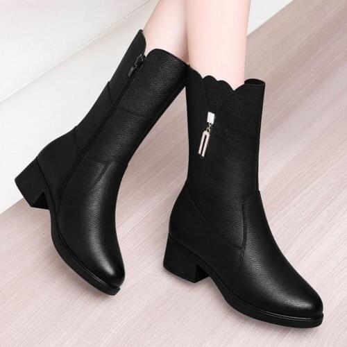 Rubber boots for women Black PU Leather 2020 Womens shoes Mid-Calf Boots Non Slip Design Spring Winter shoes