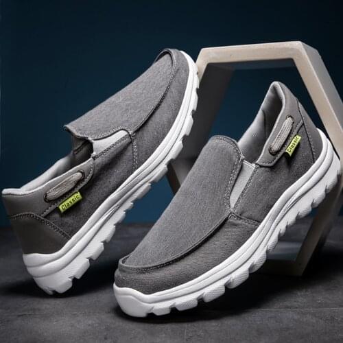 Brand Mens Canvas Shoes Vulcanize Shoes Denim Original Luxury Casual Style Denim Handmade Designer Canvas Men Sneakers Loafers