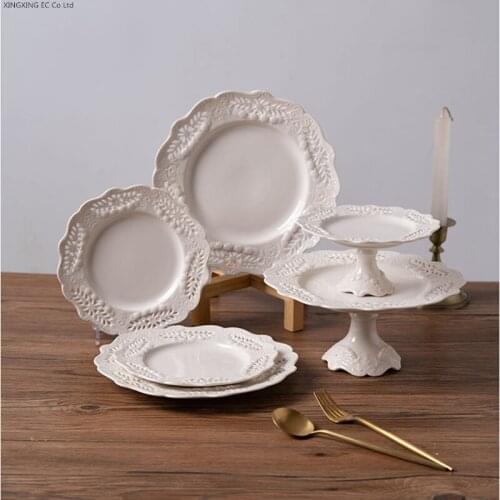Dinner Set Plates and Dishes Dinner Plates Cake Stand European Hand-made Retro Embossed Ceramic Plate Hollow Lace Dessert Plate