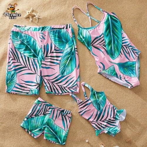 Family Swimwear Palm Tree Matching Swimsuit Mother Daughter Baby Bikini Dad Son Swim Trunks Family Matching Clothes Outfits Look