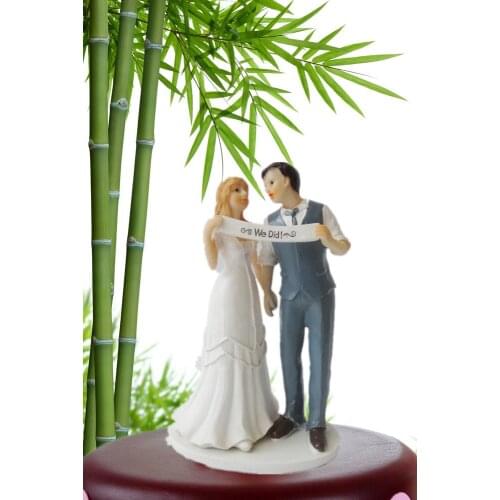 Free shipping Indie Retro Vintage Style Bride and Groom Wedding Cake Topper Romantic for cake decorationPrimero de la torta