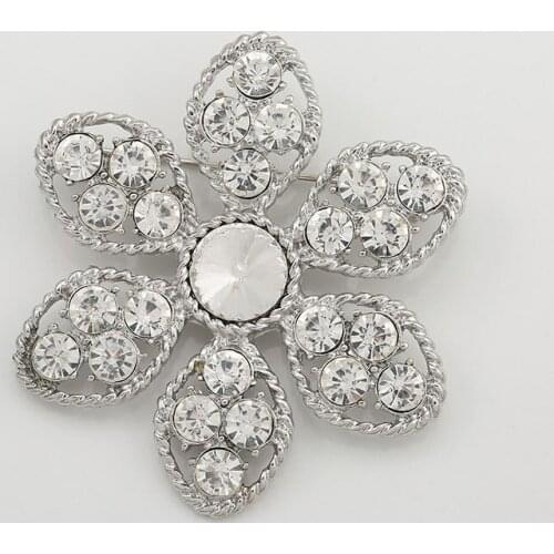 Six blossom elegant atmosphere for women set auger new winter sweater cardigan coat dust coat fashionable joker brooch