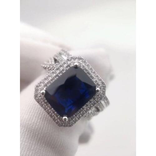 VVS D color 10K gold rectangular shaped synthetic sapphire 4 carats couple ring set