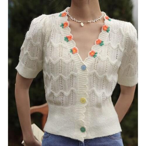 Korean Style 2021 Summer New Women V-Neck Sweater Fashion Short Sleeve Casual Sweet Flower Pattern Cardigan Short Knit Tops