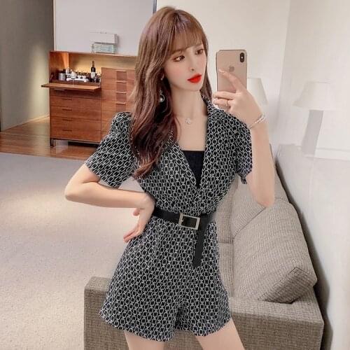 Comelsexy Fashion Printed Casual Female Jumpsuit Shorts Summer 2021 Shorts Women V-neck Puff Sleeve Straight Shorts Sashes Black