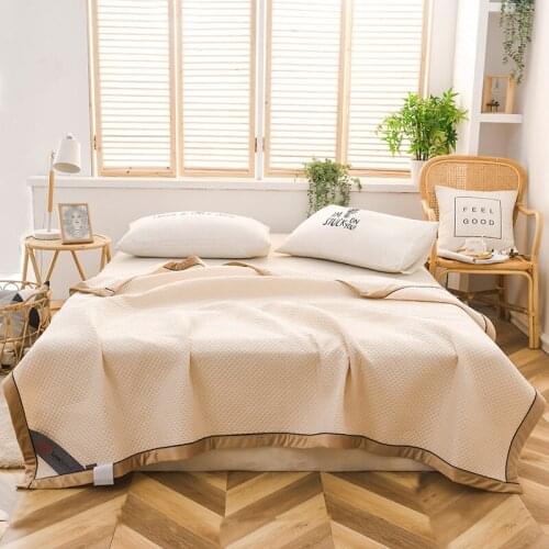 Blanket Nordic Minimalist Style Super Soft Comforter Premium Cotton Quilt Stripe Blanket Air Conditioning Quilt Plain Colors