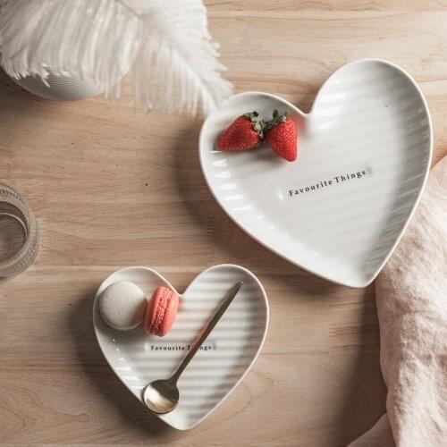 Heart-shaped Plate Nordic Wind Breakfast Tableware Western Plate Net Hearts Plate Set Dishes Home Creative Ceramic Dishes