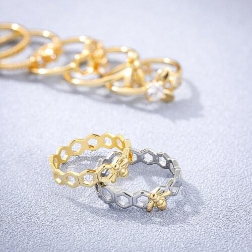 New Design Mixed Gold Silver Color Honeycomb Honeybee Rings for Women Girls Thin Hollow Geometric Bee Ring Finger Jewelry Gifts