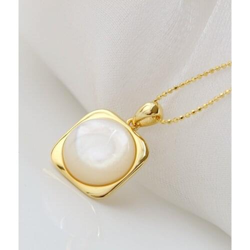 925 Sterling Silver Pendant Inlaid Natural Pearl Shellfish New Fashion 18K Gold Plated Pendant Lady High Quality Jewelry Gift