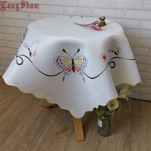 LongShow Satin Tablecloths On The Table