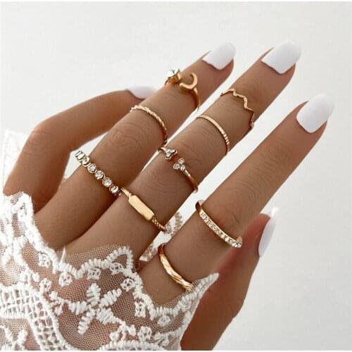 VAGZEB Vintage Gold Color Crystal Moon Twist Rings Set For Women Boho Knuckle Finger Ring Female Fashion Jewelry Accessories