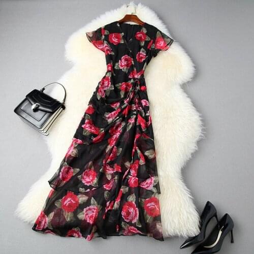 New spring 2021 summer sexy Chiffon Dress grace Women Slim V-neck Holiday fold dress womanliness Retro printing party dresses