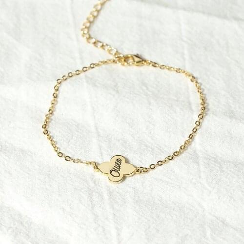 HUHUI Custom Clover Name Bracelet Personalized Nameplate Pendant Stainless Steel Lucky For Woman Couple Jewelry Anniversary Gift