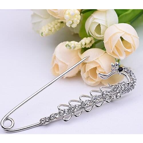 Hot Sale Elegant Women Rhinestone Crystal Peacock Brooches Pins Crystal Costume Jewelry Clothes Accessories Jewelry For Wedding