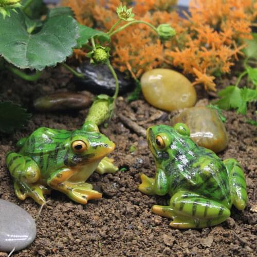 Hot Sold Cute Frog Mini Resins Crafts Fairy Garden Miniatures DIY Terrarium Succulents Miniatures Micro Landscape Decoration