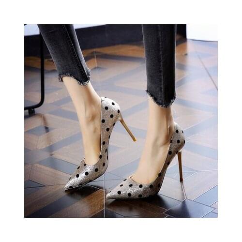 New Classical Elegant Single Women Shoes Super High Heels 9CM Pumps Patent Leather Nude Point Toe Thin Heels Lady Wedding Shoes