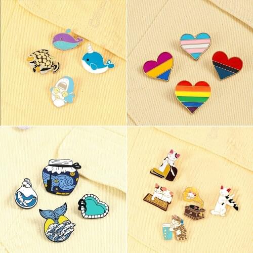 4-5pcs/set Cartoon Enamel Pin Cute Dolphin Whale Brooches Bright-Coloured Heart Shape Lapel Badges Pins Men Women Jewelry Gift