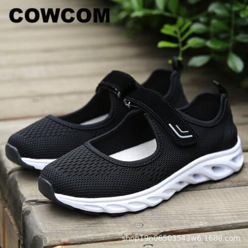 COWCOM Sandals Womens Summer Mesh Mother Shoes Middle-aged and Elderly Traveling Walking Shoes CYL