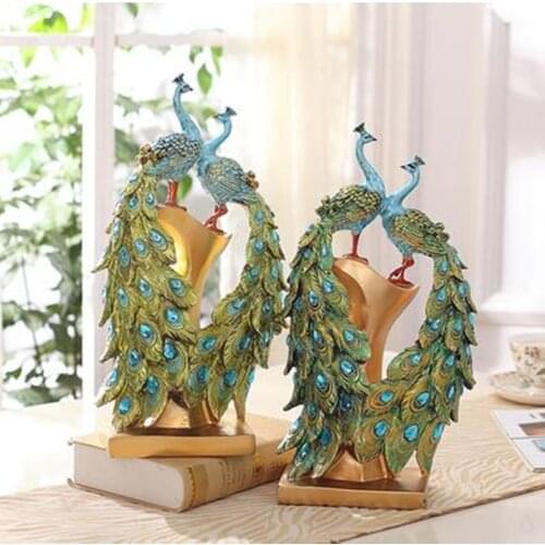 European style peacock sculpture crafts, creative wedding gifts, resin bird desktop decoration