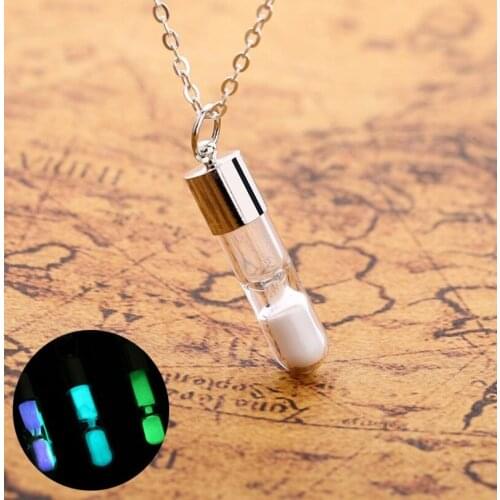 Fashion Time Hourglass Crystal Drift Bottle Pendant Noctilucent Necklace Womens Handmade Ornament Quicksand Wishing Bottle