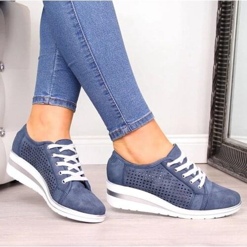 2020 Women Flats Shoes Female Autumn Hollow Breathable Mesh Casual Shoes for Ladies Slip on Flats Loafers Shoes Beach Sneakers
