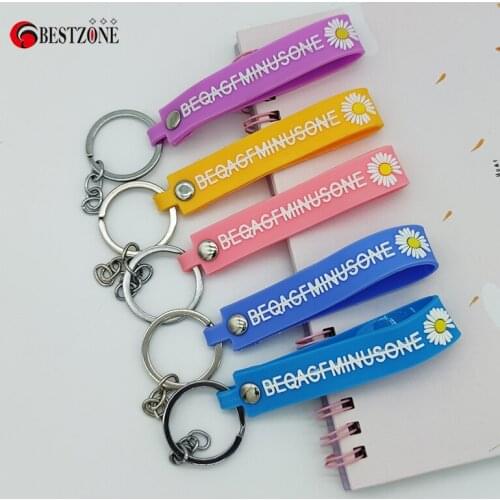 20Pcs Different Flower Daisy Key Chain Ring Pendant Decoration Plastic Toys Soft Rubber Tire Creative Gift For Capsules Ball