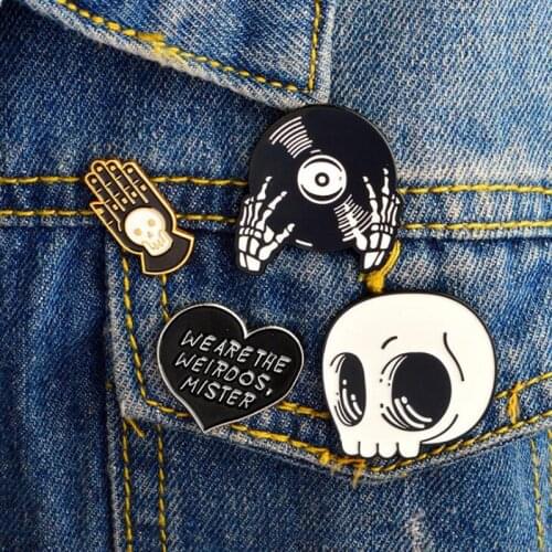 High Quality Best-selling Skull Accessory Brooch Badge Vampire Pin Series Halloween Gothpunk Dark Black Button Jacket Study