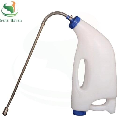4L Calf Feeding Bottle with Stainless Steel Tube for Dairy Farm, Cattle Feeder