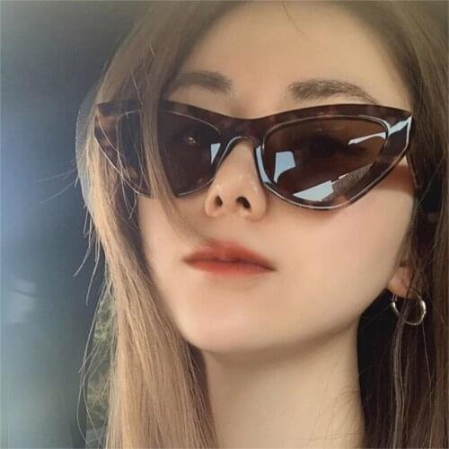 2021 Trendy Pointed Cat Eye Frame Cute Sunglasses Women Famous Designer Black Shades Female Plastic Cool Beautiful Glasses UV400