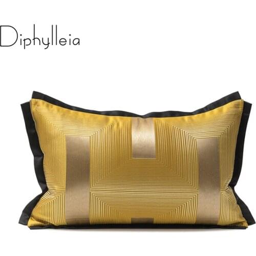 Diphylleia Irregular Design Cushion Cover High Density Satin Fabric Jacquard Gold Pillowcase Luxury Hotel Home Decor Coussins