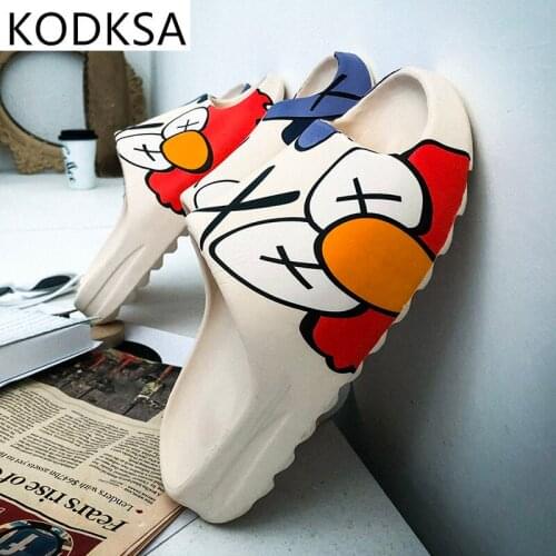 2021 Luxury brand Slides Men Shoes Slippers Indoor House slippers Graffiti Casual Beach Slipper Quality Cartoon Shoes