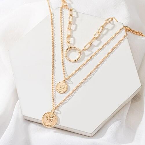 2021 Ladies Multi-Layer Gold Pendant Necklace Collar Portrait Coin Netal Chain Necklace Well-Designed Jewelry Gift Wholesale