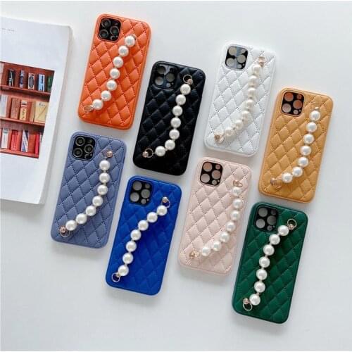 Luxury Fashion Pearl Wrist Chain Hand Strap Grid Lambskin Leather Phone Case Cover For Iphone 12 11 Pro XS Max XR X 8 7 Plus SE