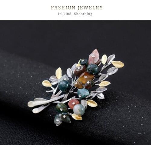 New retro high-end Christmas tree brooch, natural color stone corsage, corsage, unisex