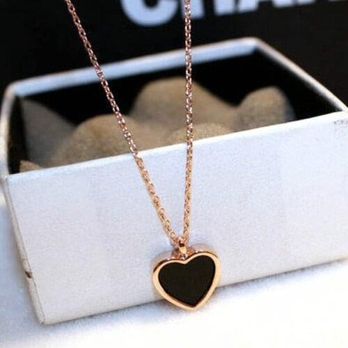 Summer new net red ins lady temperament wild heart-shaped double-sided clavicle chain short necklace 18K rose gold color