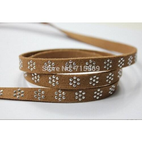 Free Ship 100 Meterse Silver Rivet Light Brown 10 mm Flat Faux Suede Leather Cord with Silver Acrylic Stones Flower