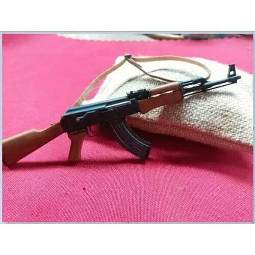 1: 6 metal solid wood decomposable AK47 submachine gun model
