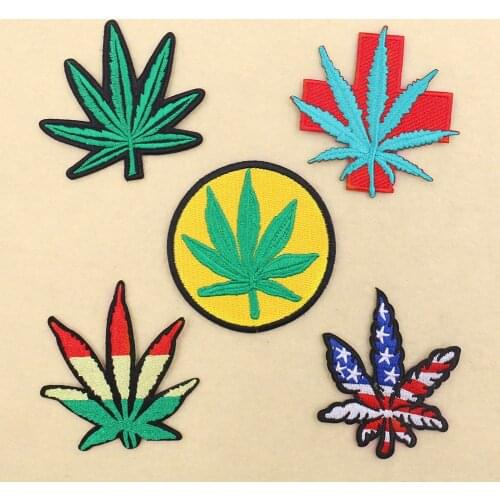 2PCS American Maple Leaf Patches Iron on Transfers for Clothing Embroidery Applique Backpack Clothes Stickers Wholesale