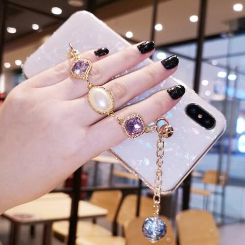 For iPhone 11 Pro Max X 6 6S 7 8 Plus X XS MAX XR Luxury Fashion Diamond Hand Chain Bracelet Shell Phone Case Cover Goddess Love