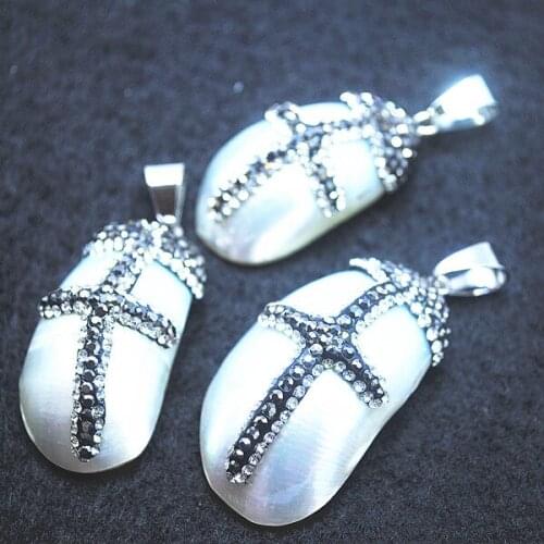 Women pendants shell material with cross rhinestone for women necklace making size 20x40mm saltwater shell beads top fashion