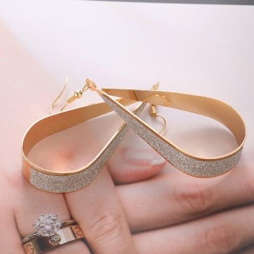 2021 New Hot Style Earrings Female Fashion And Elegant Long Drop-Shaped Alloy Earrings Holiday Jewelry Gifts Luxury Ornaments