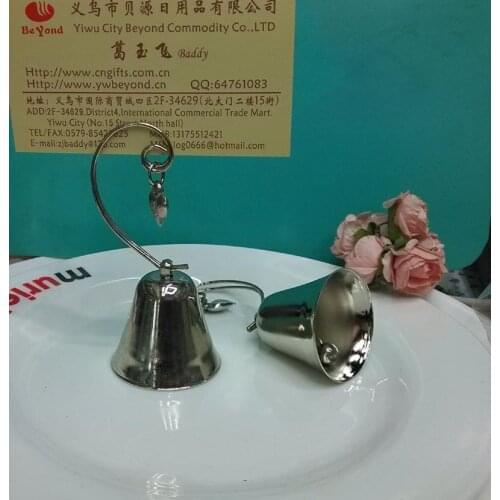 Ywbeyond "Kissing Bells" Place Card holder 100PCS/LOT Charming' Silver Bell with Dangling Heart Charm wedding decoration