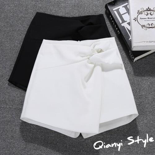 Shorts Womens Spring and Summer New High Waist Slim Asymmetric Twist Bow All-match Outer Wear Short Shorts White Black