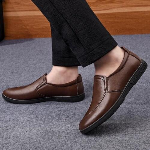 Men Genuine Leather Shoes Slip On Black Shoes Men Soft Moccasins Flats Comfortable Lightweight Driving Formal Loafers Shoes
