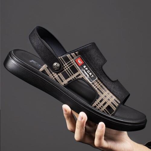 Sandals Mens Summer New Leather Soft Bottom Lattice Leakage Zhi Beach Shoes Mens Fashion Breathable Outdoor Two-wear Slippers