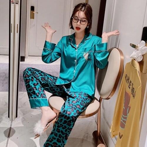 New Tide Pajamas Womens Leopard Print Silk Sleepwear Lapel Loose Pijamas Long Sleeves Outer Wear Two Pieces Set Pyjama Femme