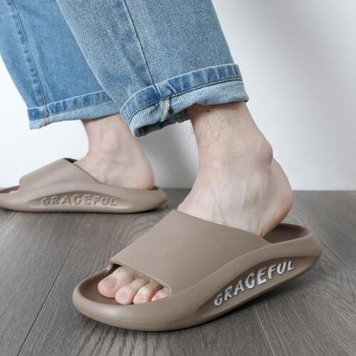 Indoor EVA 2021 New Cool Slippers Men and Women Summer High Quality Soft Comfortable Thick Bottom Slide Sandals Beach Flip Flops